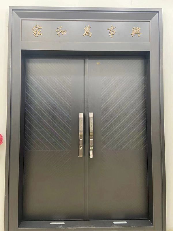 钢雕门实拍